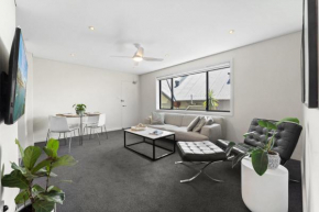 Stylish Boutique Apartment by the Beach Sydney